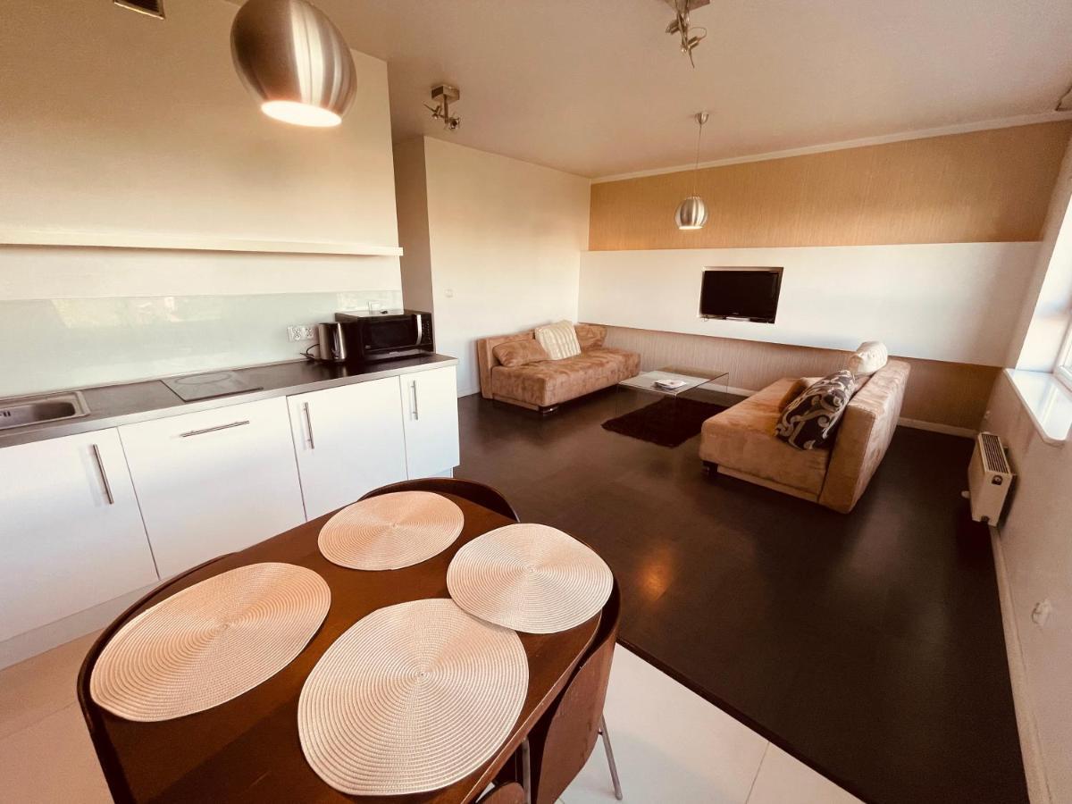 Apartamenty Ktw Debowe Tarasy カトヴィツェ エクステリア 写真