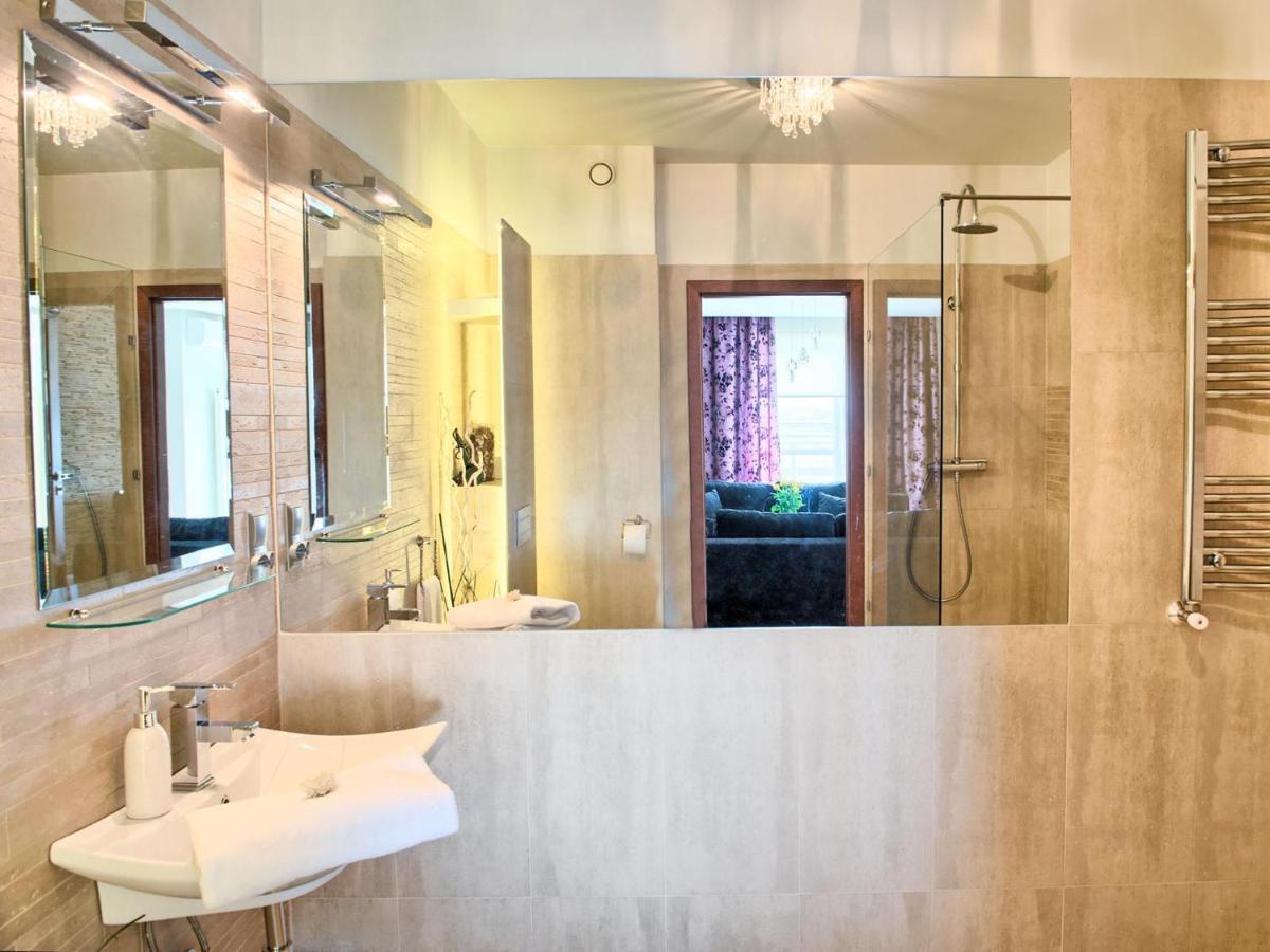 Apartamenty Ktw Debowe Tarasy カトヴィツェ エクステリア 写真