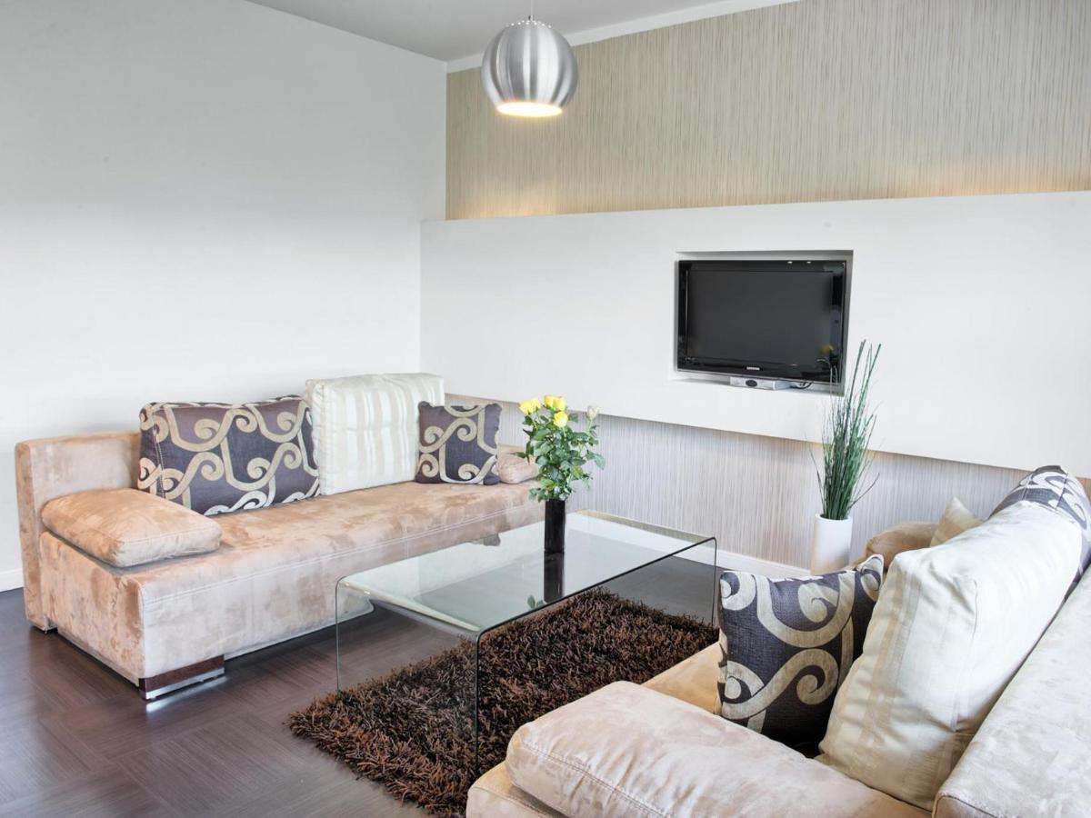Apartamenty Ktw Debowe Tarasy カトヴィツェ エクステリア 写真